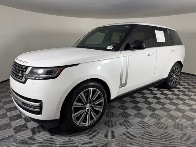 Certified 2025 Land Rover Range Rover Autobiography AWD/4WD image 2
