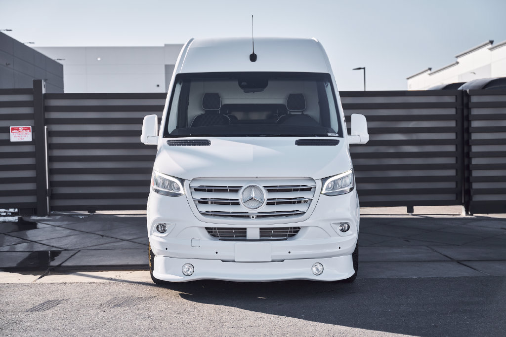 Used 2019 Mercedes-Benz Sprinter 144 image 17
