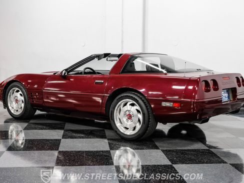 Used 1993 Chevrolet Corvette Coupe image 7