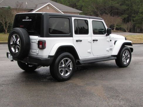 Used 2021 Jeep Wrangler Unlimited Sahara image 7
