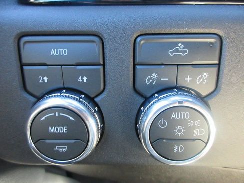 New 2026 GMC Sierra 1500 Elevation image 17