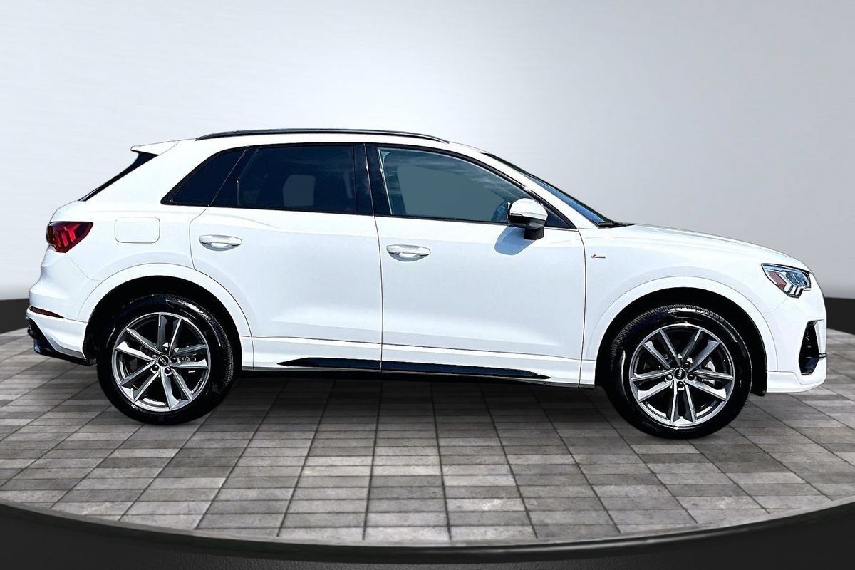 Used 2022 Audi Q3 2.0T Premium Plus AWD/4WD image 8