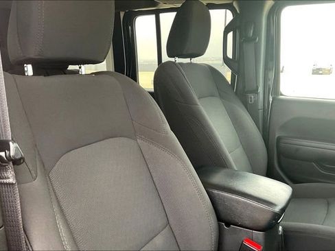 Used 2023 Jeep Wrangler Sport image 7