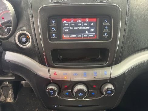 Used 2017 Dodge Journey Crossroad FWD image 15