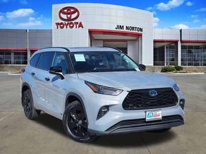 Used 2024 Toyota Highlander XLE
