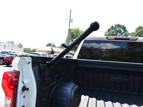 Used 2021 Chevrolet Silverado 1500 Custom Trail Boss AWD/4WD image 34