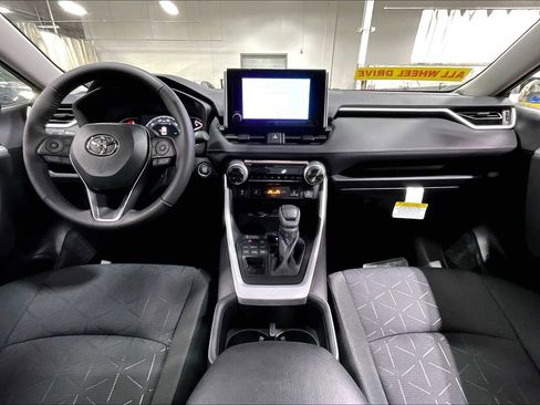 New 2025 Toyota RAV4 XLE image 5