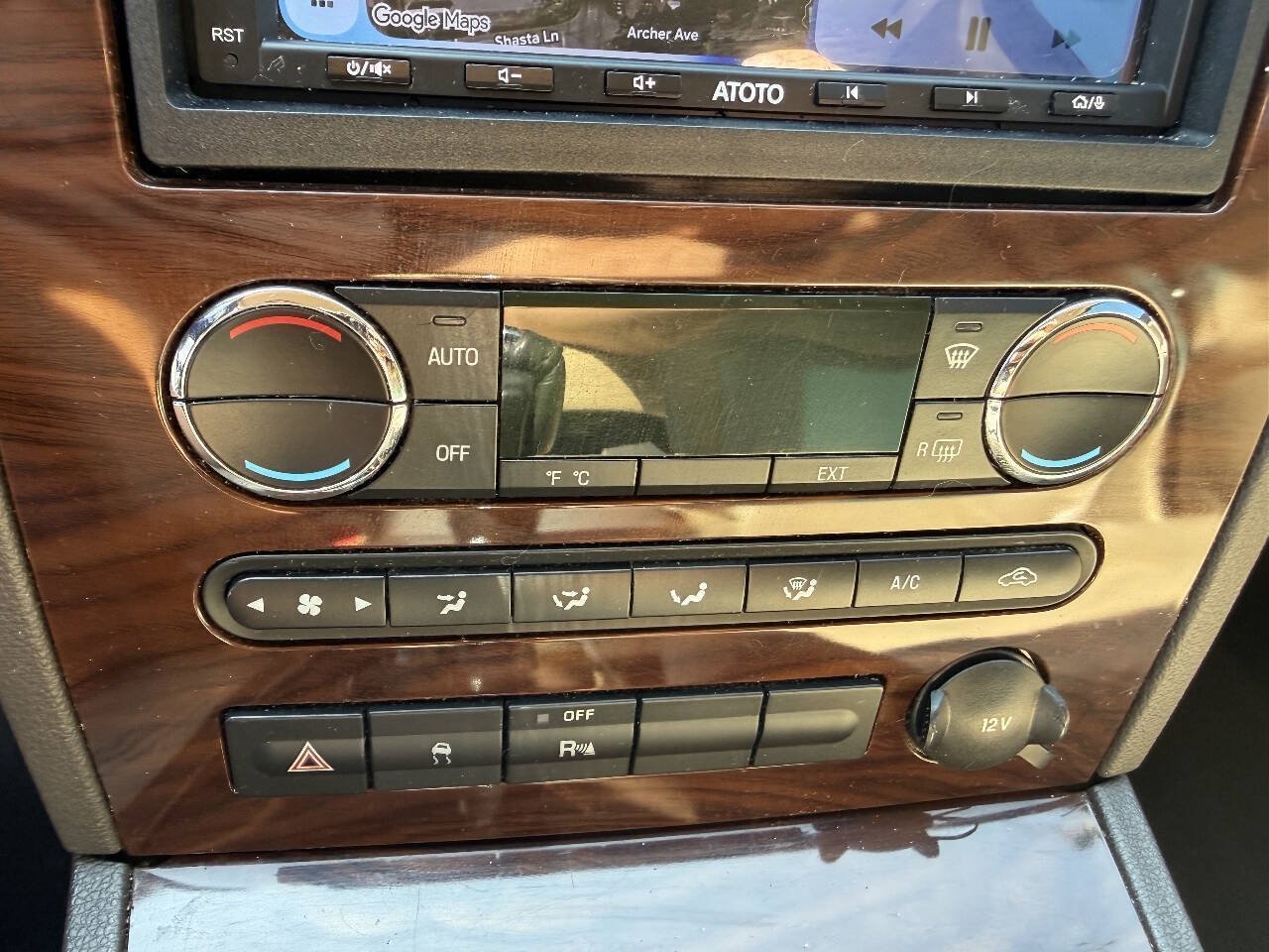 Used 2008 Ford Taurus SEL FWD image 17