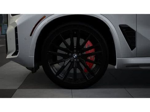 New 2026 BMW X5 xDrive40i w/ M Sport Package AWD/4WD image 7