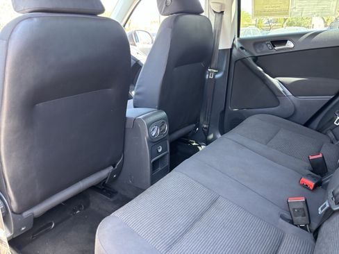 Used 2015 Volkswagen Tiguan S FWD image 15