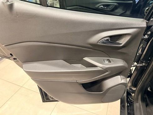 Used 2024 Chevrolet Trax ACTIV w/ Driver Confidence Package image 15