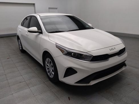 Used 2024 Kia Forte LX image 13
