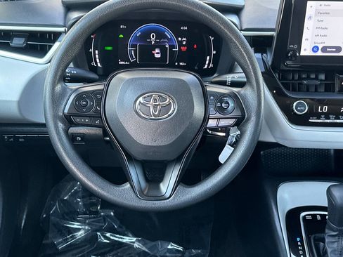 Used 2026 Toyota Corolla LE FWD image 16