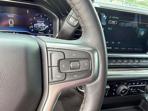 Used 2024 Chevrolet Silverado 2500 LTZ w/ LTZ Convenience Package AWD/4WD image 31