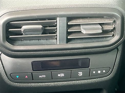 Used 2023 Honda Pilot Touring image 28