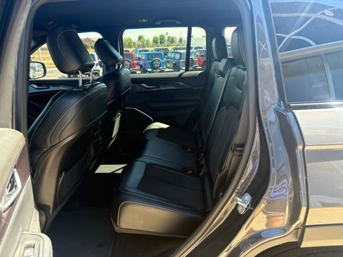 Used 2022 Jeep Grand Cherokee Altitude image 22