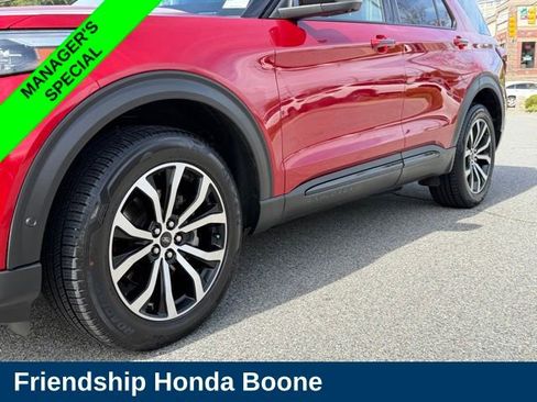 Used 2020 Ford Explorer ST w/ Premium Technology Package AWD/4WD image 9