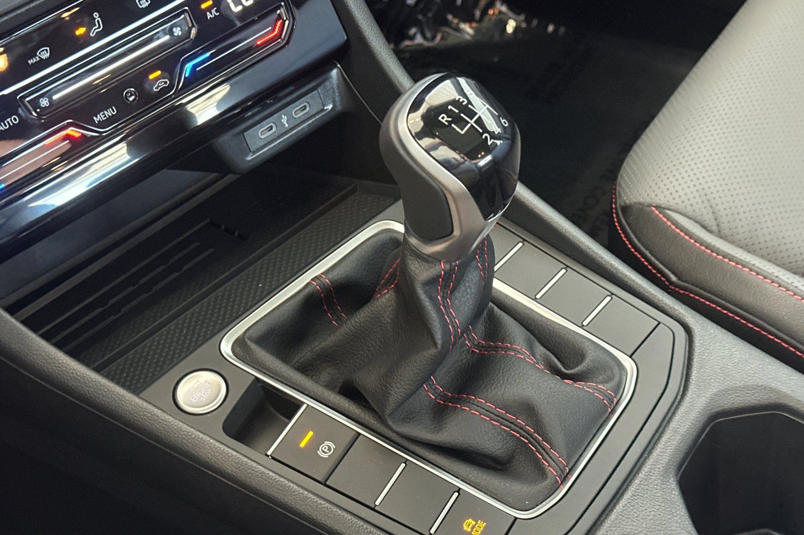 New 2026 Volkswagen Jetta GLI Autobahn FWD image 19