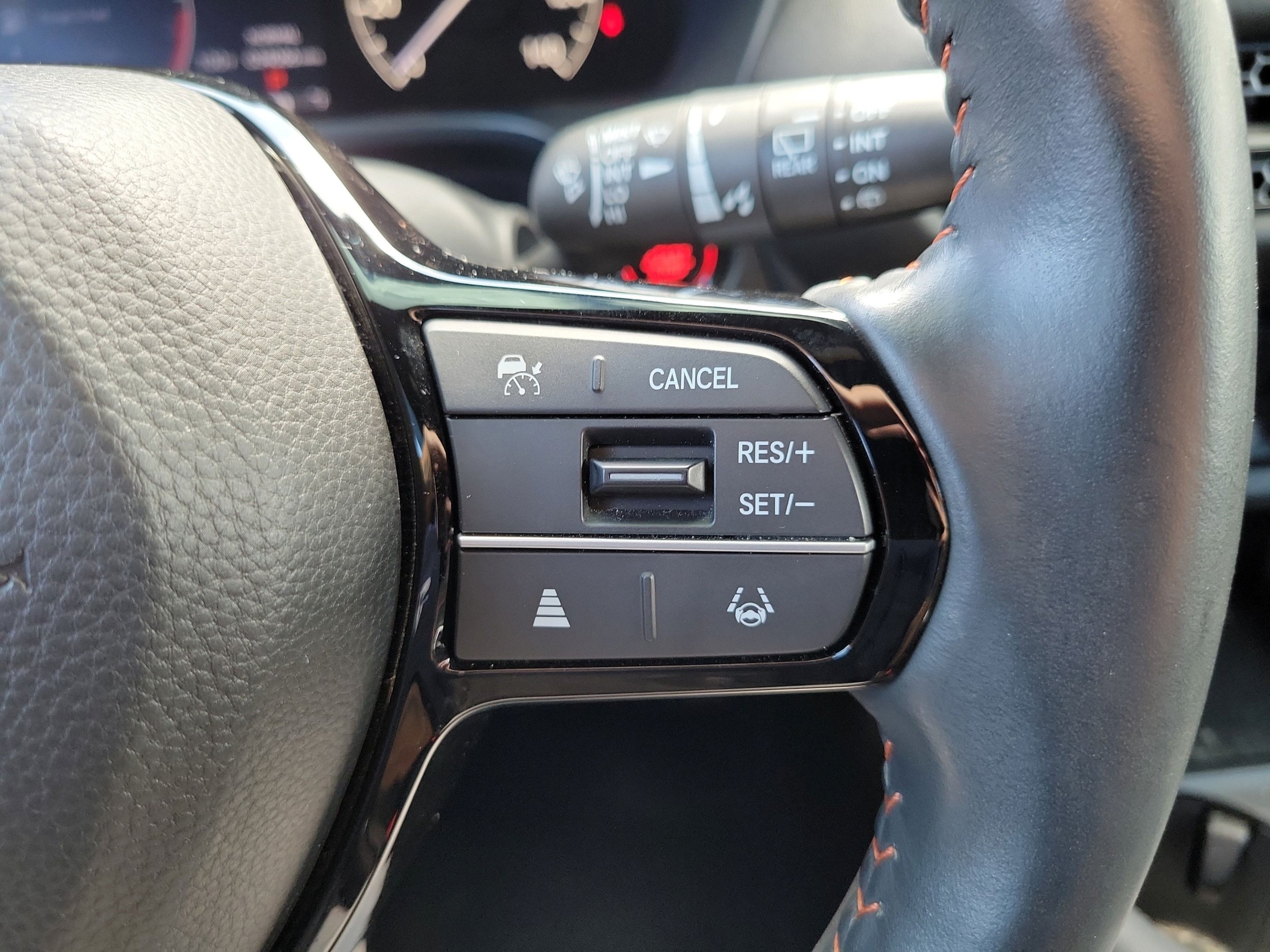 Certified 2024 Honda HR-V Sport image 30