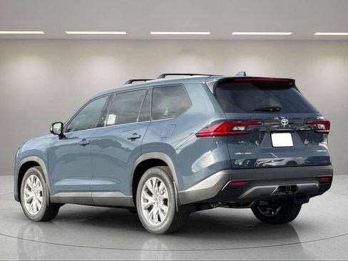 New 2026 Toyota Grand Highlander AWD Hybrid image 5