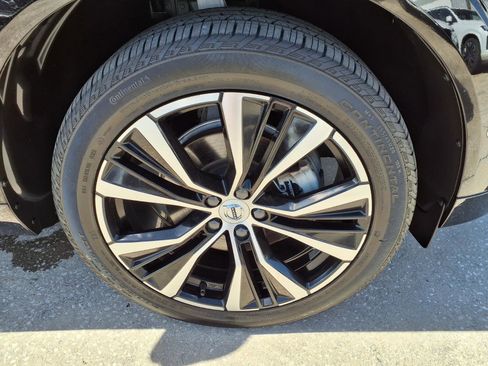 Certified 2023 Volvo XC60 B5 Plus w/ Protection Package Premier FWD image 9