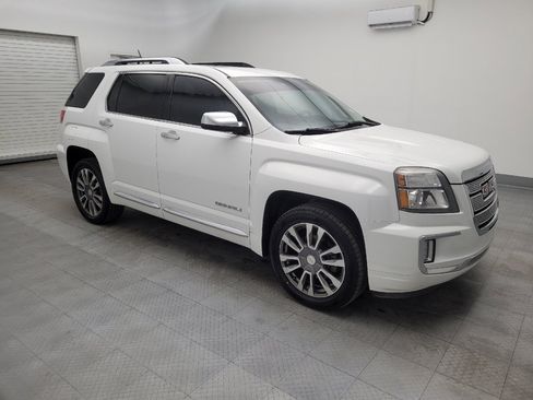 Used 2017 GMC Terrain Denali image 11