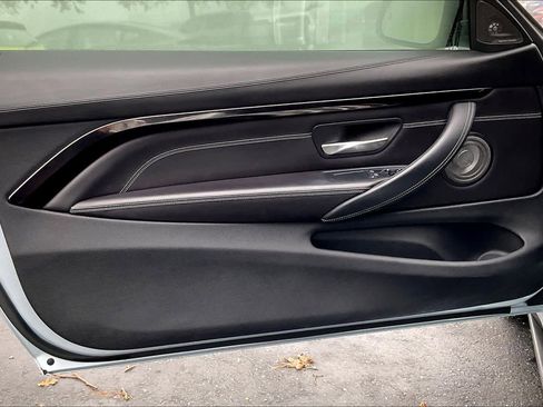 Used 2018 BMW M4 Coupe image 23