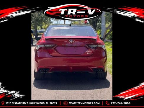 Used 2021 Toyota Camry XSE FWD image 6