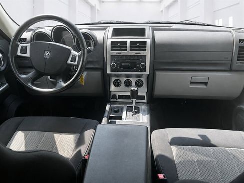 Used 2010 Dodge Nitro SXT w/ Convenience Group AWD/4WD image 6