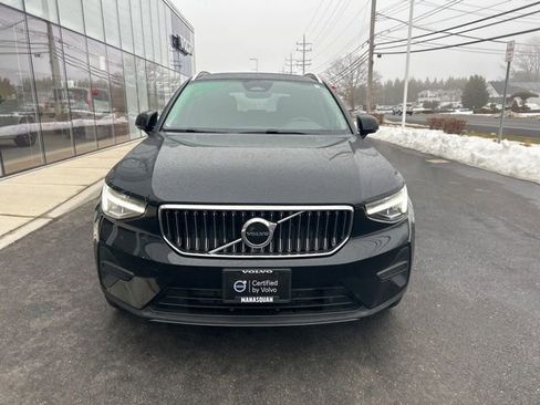 Certified 2025 Volvo XC40 B5 Core image 7