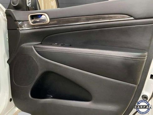Used 2015 Jeep Grand Cherokee Overland image 78