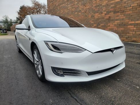 Used 2016 Tesla Model S image 37