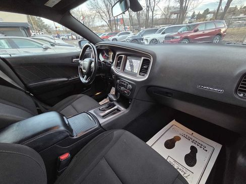 Used 2021 Dodge Charger SXT w/ Blacktop Package RWD image 9