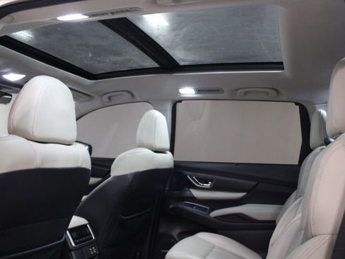 Used 2023 Subaru Ascent Limited w/ Technology Package image 3