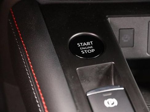 Certified 2025 Nissan Kicks SR FWD image 19