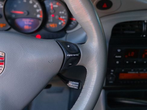 Used 2002 Porsche 911 Carrera image 18