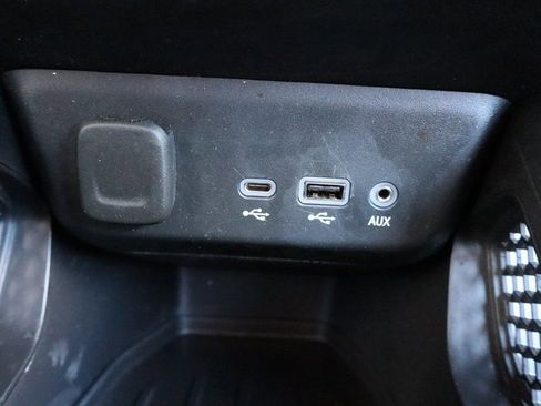 Used 2021 Chevrolet TrailBlazer LT w/ Convenience Package image 14