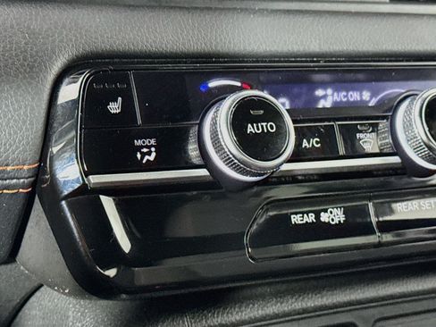 Certified 2023 Honda Pilot Sport image 19