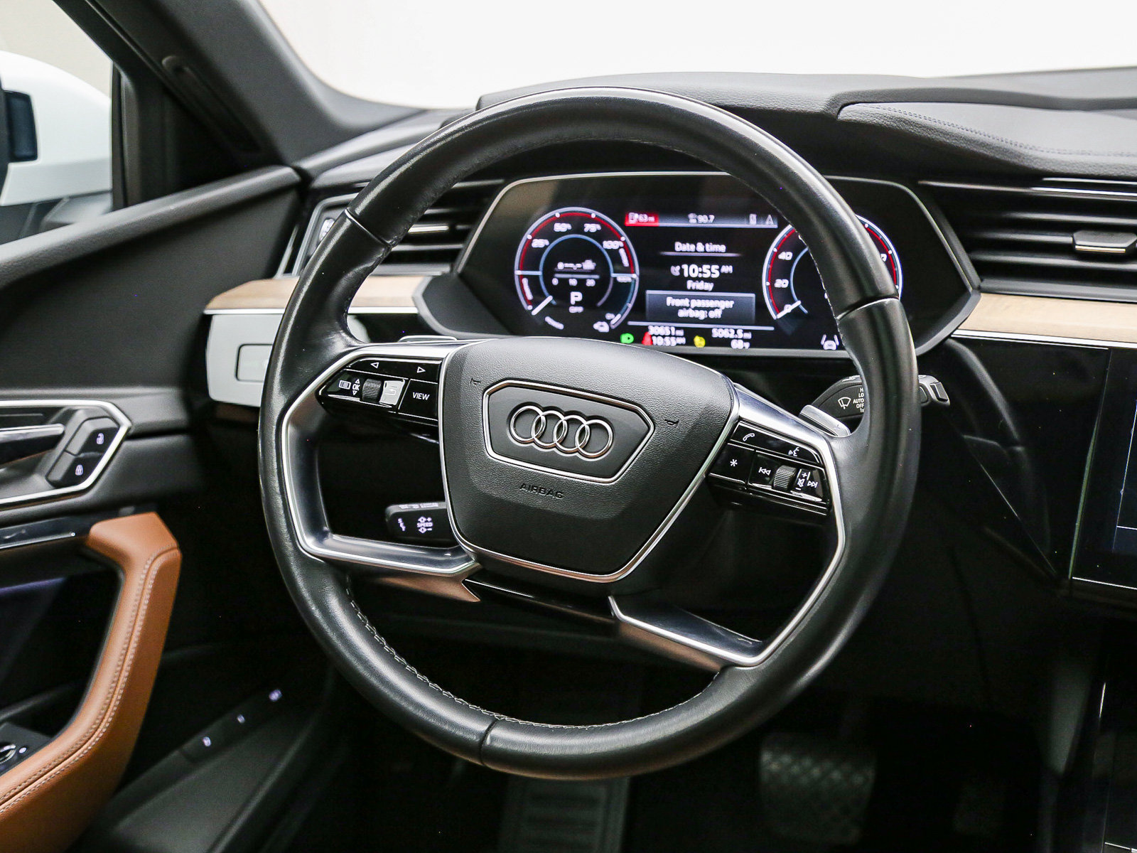 Certified 2024 Audi Q8 e-tron Premium Plus AWD/4WD image 16