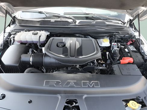 Used 2025 RAM 1500 Big Horn AWD/4WD image 20