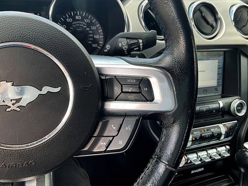Used 2016 Ford Mustang Premium image 15