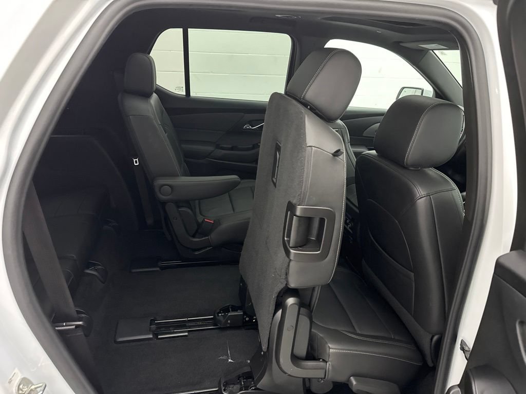 Used 2023 Chevrolet Traverse LT w/ LT Premium Package AWD/4WD image 62