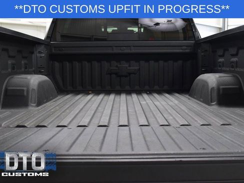 Used 2025 Chevrolet Silverado 1500 High Country w/ Midnight Edition AWD/4WD image 22
