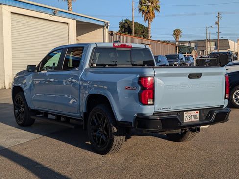 Used 2025 Chevrolet Colorado Z71 w/ Technology Package AWD/4WD image 10