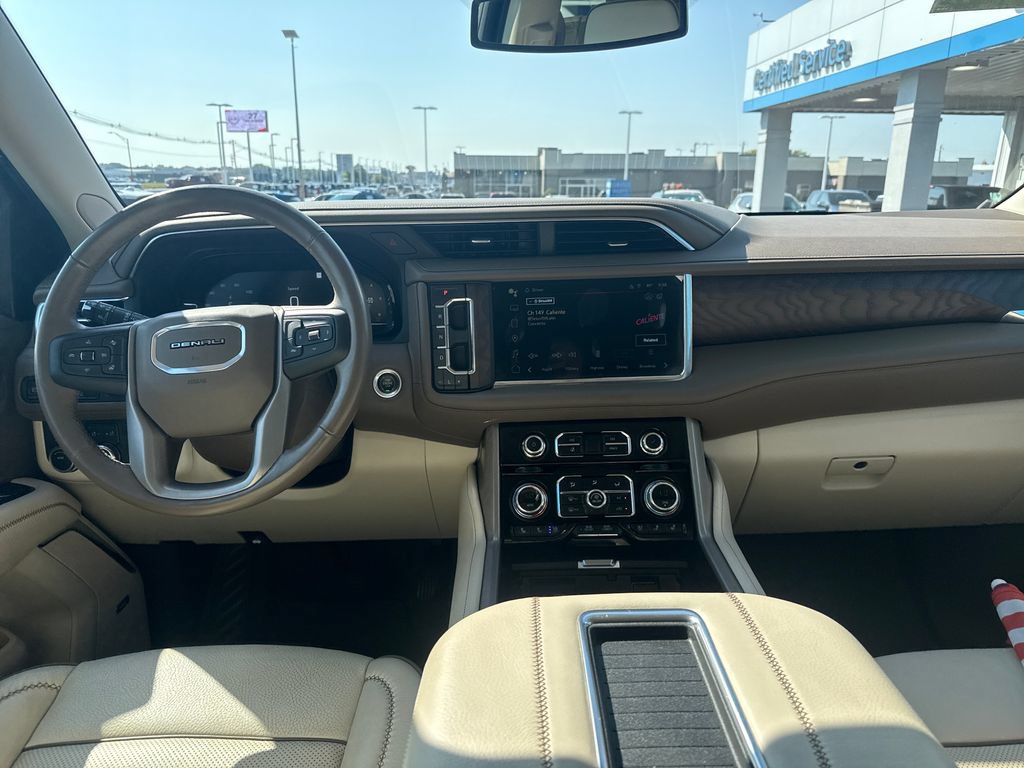 Used 2022 GMC Yukon Denali AWD/4WD image 27