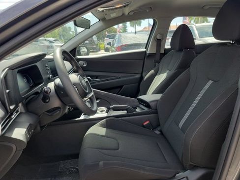 Used 2026 Hyundai Elantra SE w/ Cargo Package FWD image 16