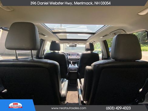 Used 2014 Toyota Highlander Limited Platinum AWD/4WD image 12