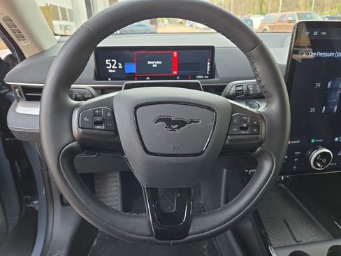 Used 2023 Ford Mustang Mach-E Select image 18