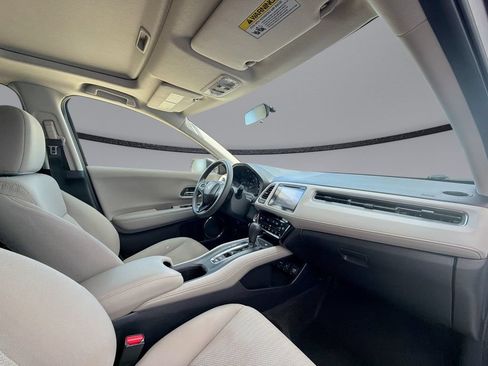 Used 2017 Honda HR-V EX image 15