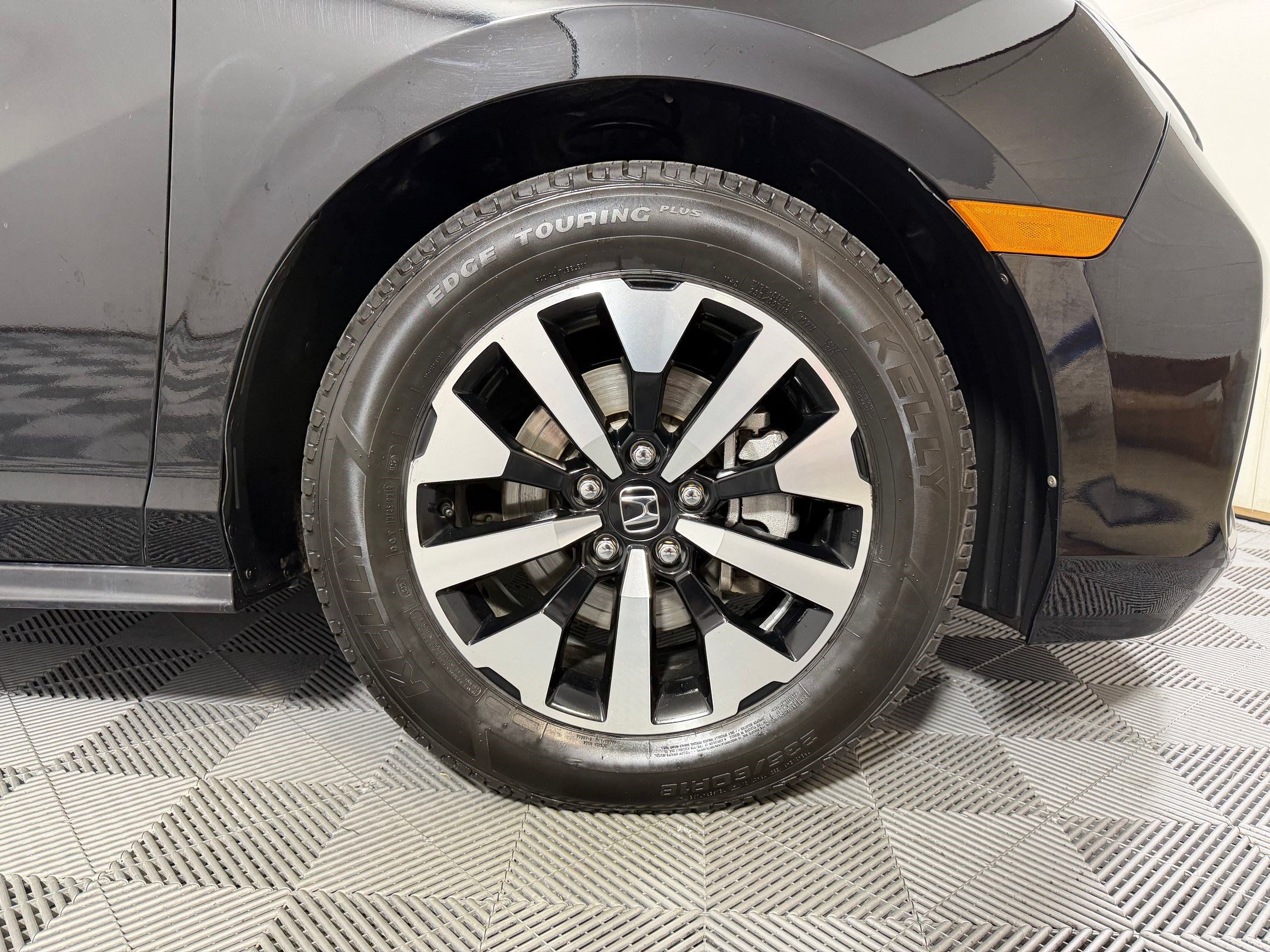 Used 2025 Honda Odyssey EX-L image 10
